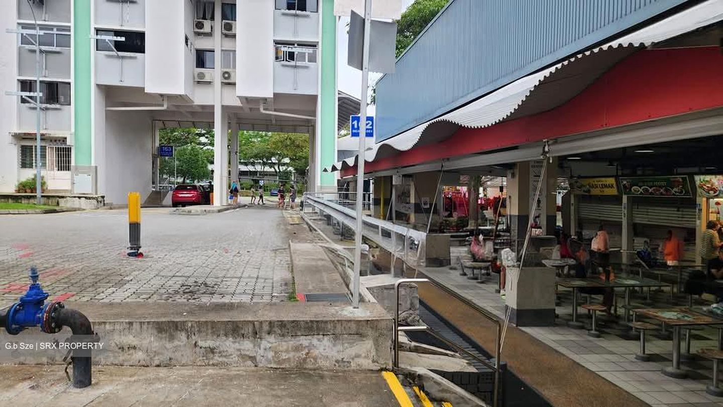 Mayflower Shopping & Food Centre (D20), Shop House #587078851